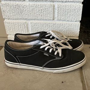 Women’s Vans Size 8.